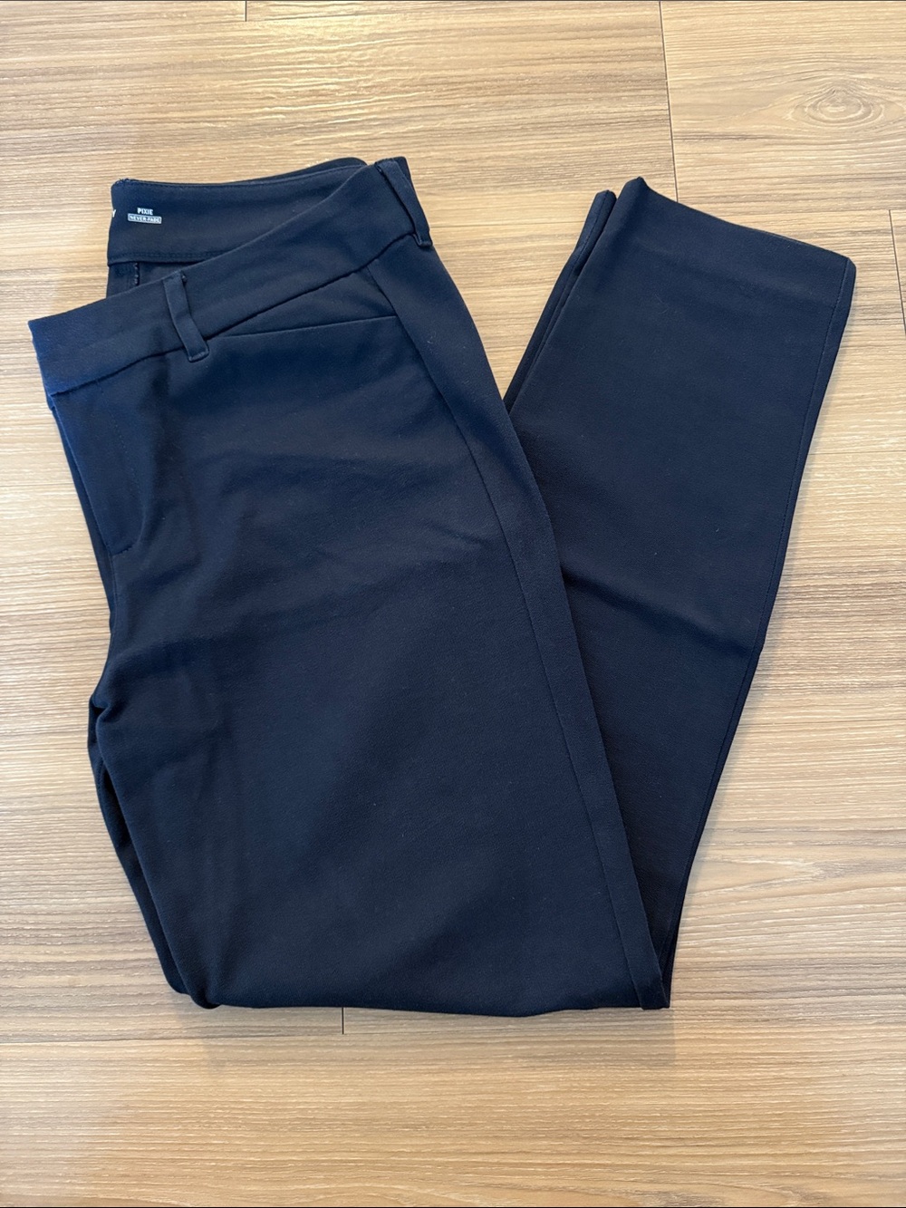 Old Navy women’s Pixie High Rise Pant Navy